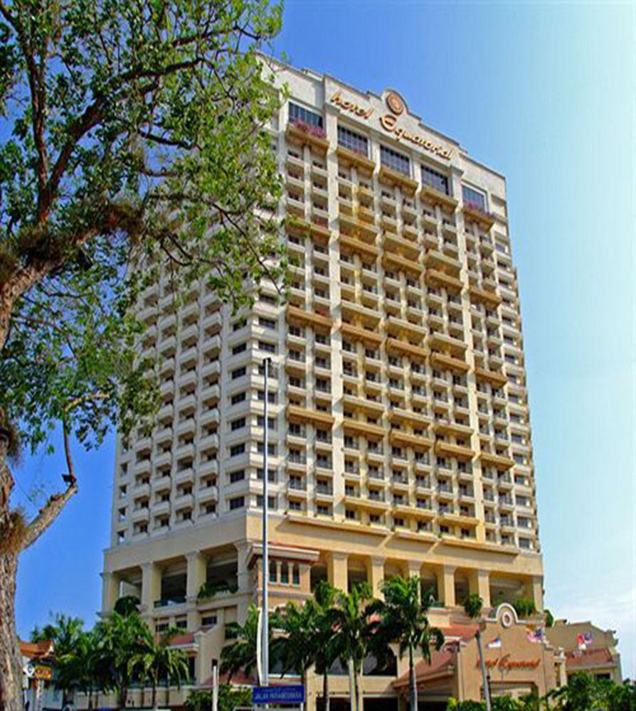Hotel Equatorial Melaka エクステリア 写真 The hotel in 2012