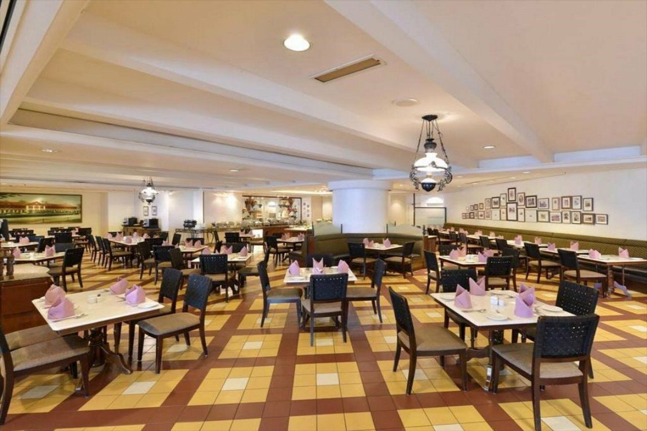 Hotel Equatorial Melaka エクステリア 写真 The restaurant